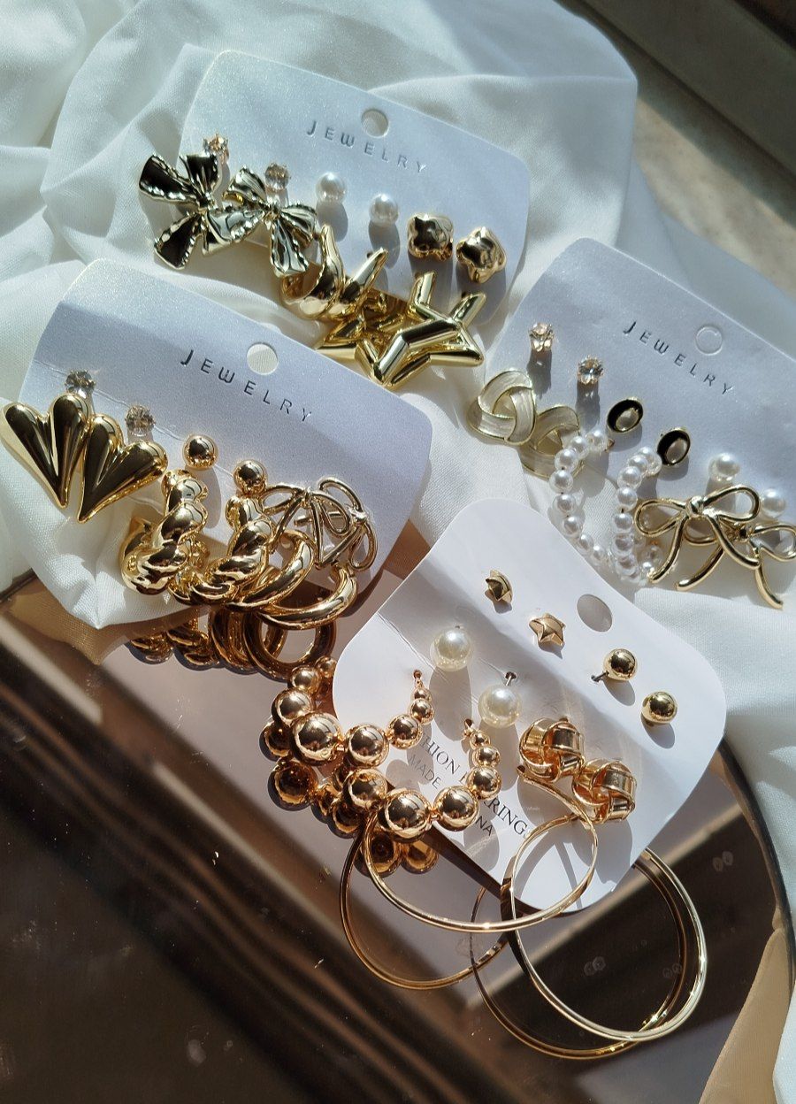 پک گوشواره طلایی رنگ